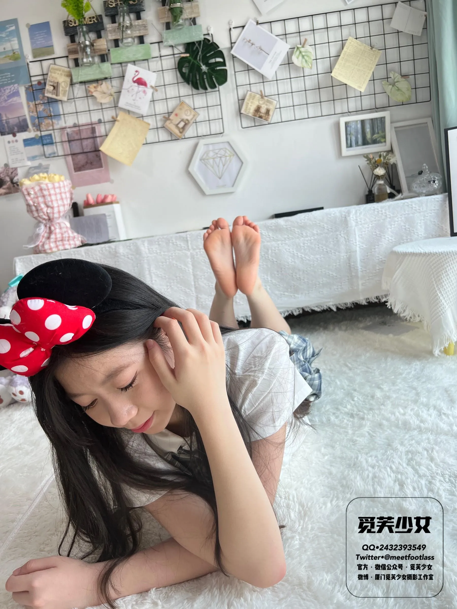 [觅芙少女]NO.003 风中摇曳的JK制服与18岁的青春一起绽放 [151P]插图1